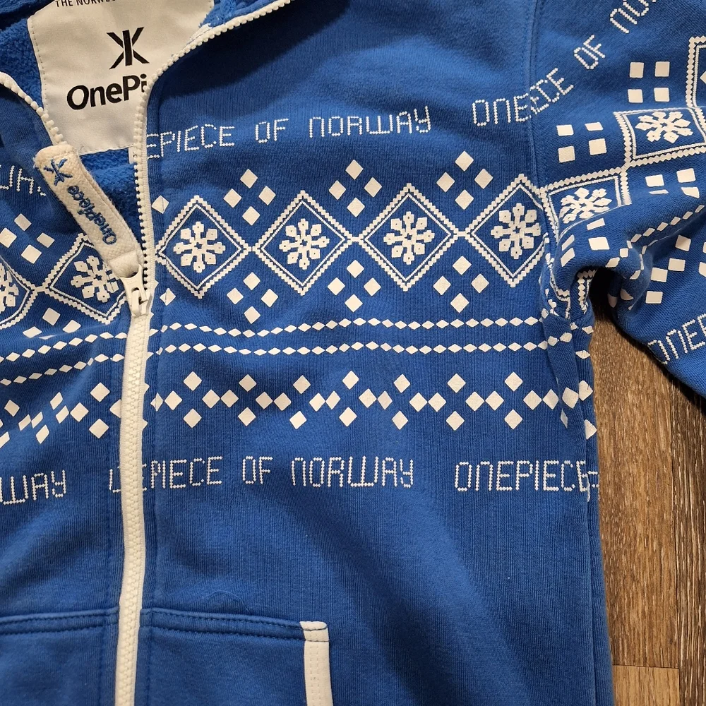 OnePiece Lusekofte Footless Sleeper Pajamas, Blue & White Nordic Print, Sz Xs